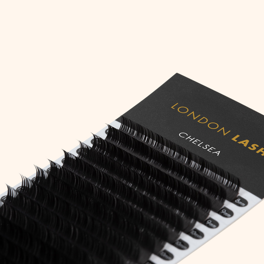 Chelsea Lashes - volume lash extensions, volume lashes, the best volume lashes, the best russian lashes, eyelash extensions, the best lash extensions, the best eyelash extensions, hybrid lashes, russian lashes,  eyelash extensions, classic lashes