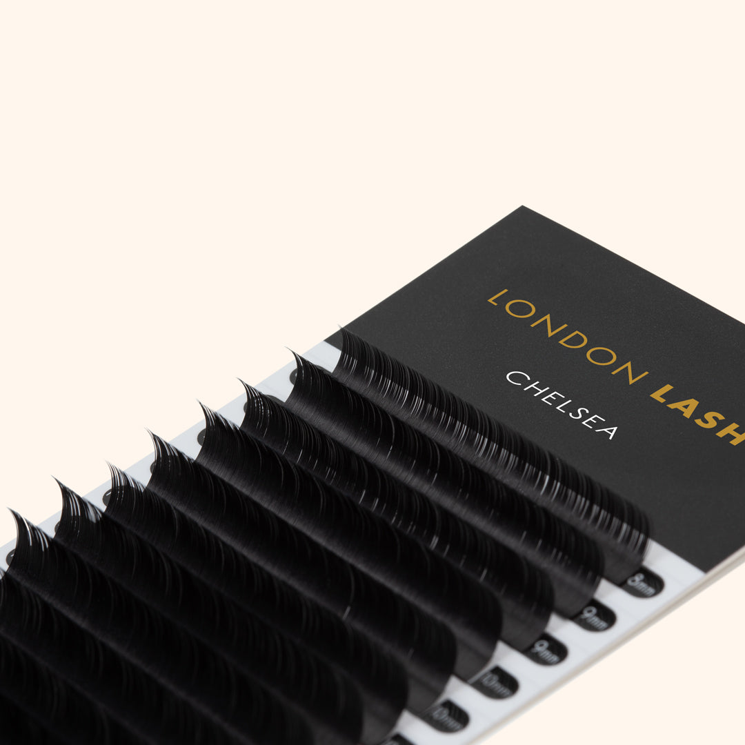 Chelsea Lashes - volume lash extensions, volume lashes, the best volume lashes, the best russian lashes, eyelash extensions, the best lash extensions, the best eyelash extensions, hybrid lashes, russian lashes,  eyelash extensions, classic lashes