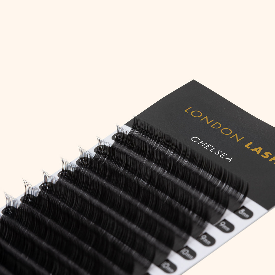 Chelsea Lashes - volume lash extensions, volume lashes, the best volume lashes, the best russian lashes, eyelash extensions, the best lash extensions, the best eyelash extensions, hybrid lashes, russian lashes,  eyelash extensions, classic lashes