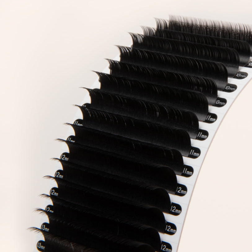 Chelsea Lashes - volume lash extensions, volume lashes, the best volume lashes, the best russian lashes, eyelash extensions, the best lash extensions, the best eyelash extensions, hybrid lashes, russian lashes,  eyelash extensions, classic lashes