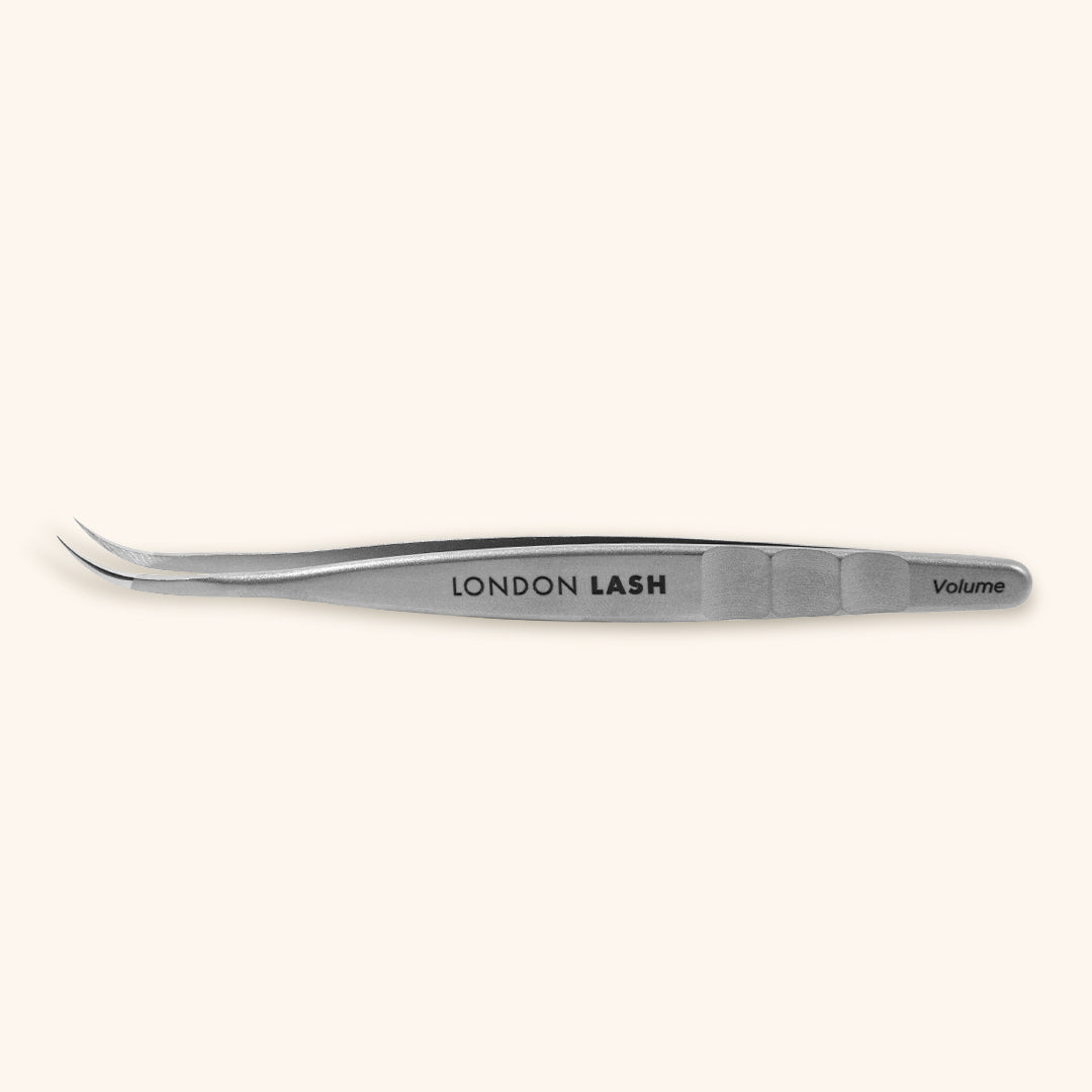 High-precision Curved Tip Tweezers for effortless lash isolation and placement