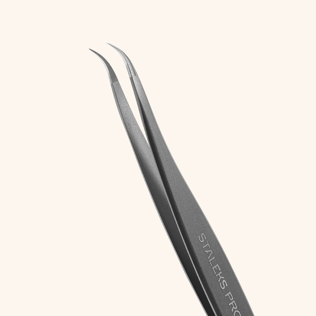 Stainless steel Petite Curved Tip Tweezers for lash application