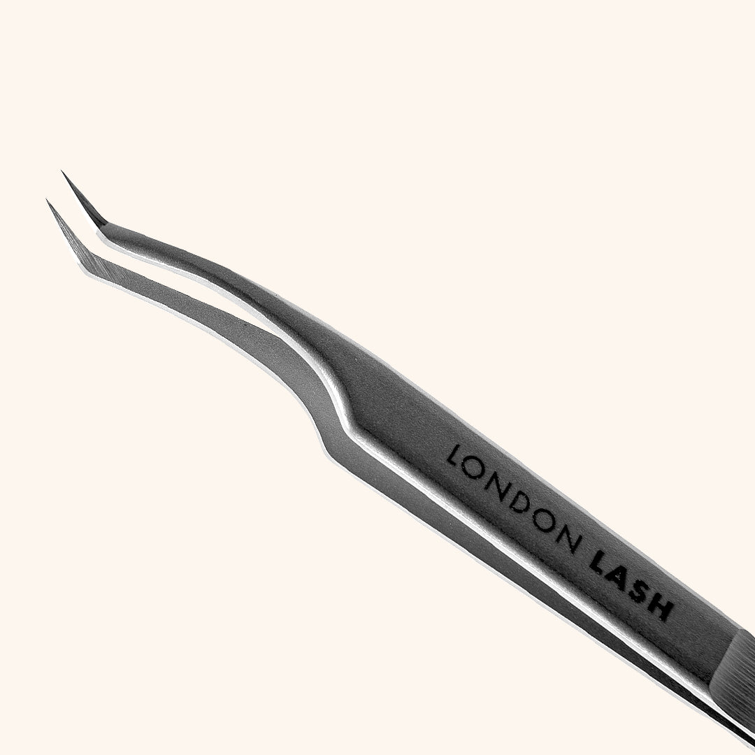 Volume lash tweezers for volume lash extensions