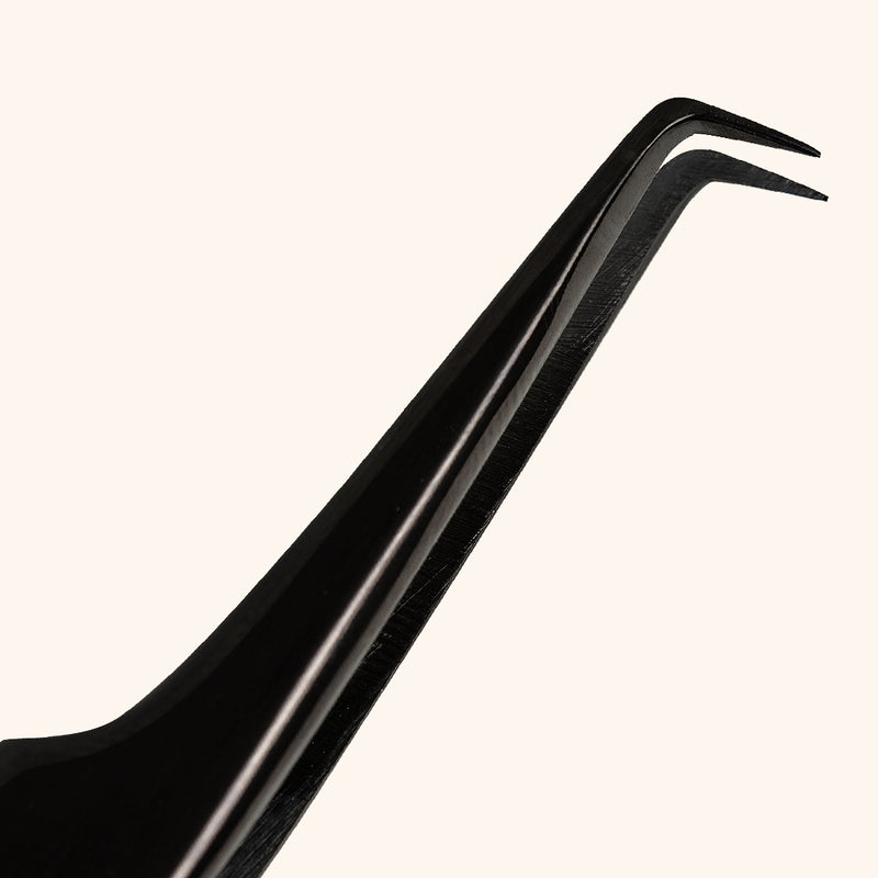 Close Up Black Ultra Fine Tip Mega Volume Tweezers