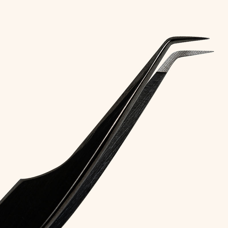 Long Slim Fiber Tip Tweezers designed for advanced Mega Volume techniques