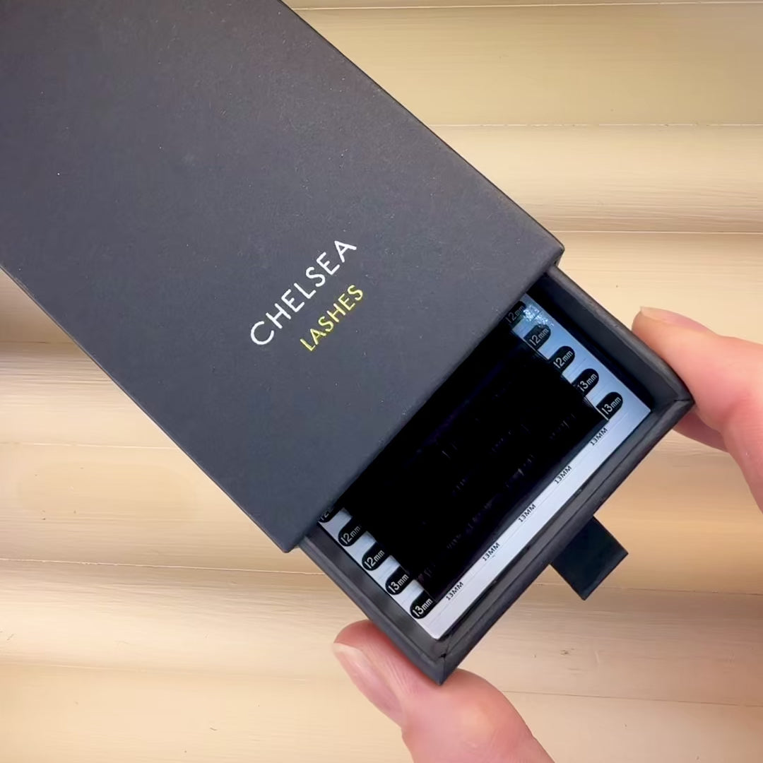 Chelsea Lashes - volume lash extensions, volume lashes, the best volume lashes, the best russian lashes, eyelash extensions, the best lash extensions, the best eyelash extensions, hybrid lashes, russian lashes,  eyelash extensions, classic lashes