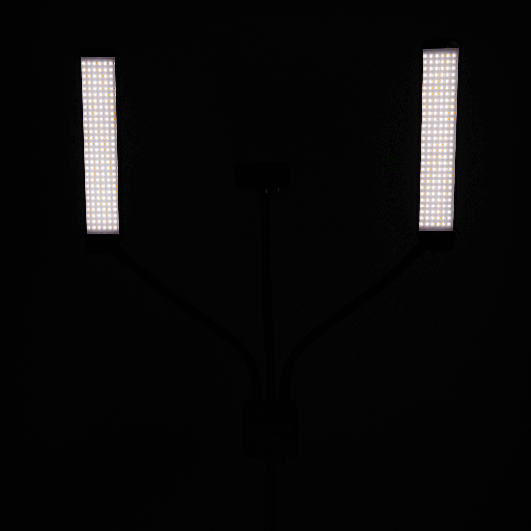 gif showing the different brightness stages on a glamcor multimedia, the Best Multimedia light for Lash Technicians, best multimedia light for beauty treatment