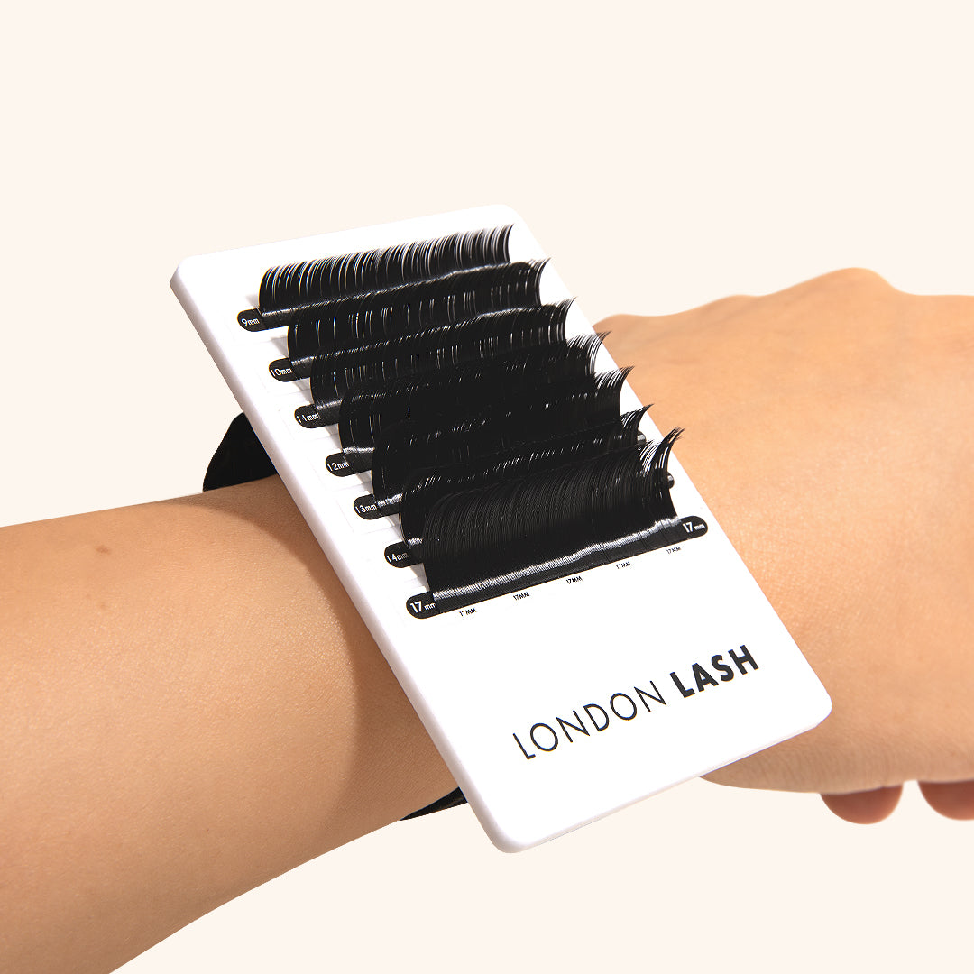 Best Plastic Attached-to-hand Palette for Eyelash Extensions