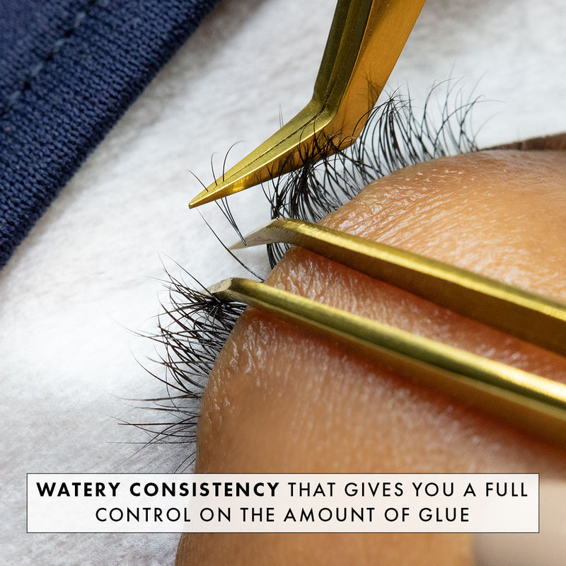 a volume fan being applied to a natural lash using Power Bond